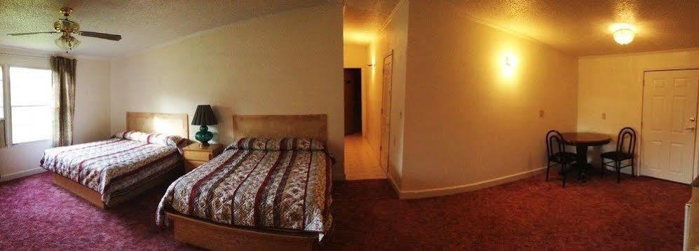 Comfort Green Motel Thayer Екстериор снимка
